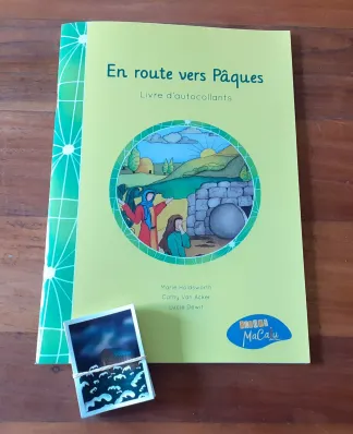 En route vers Pâques - Livre d'autocollants