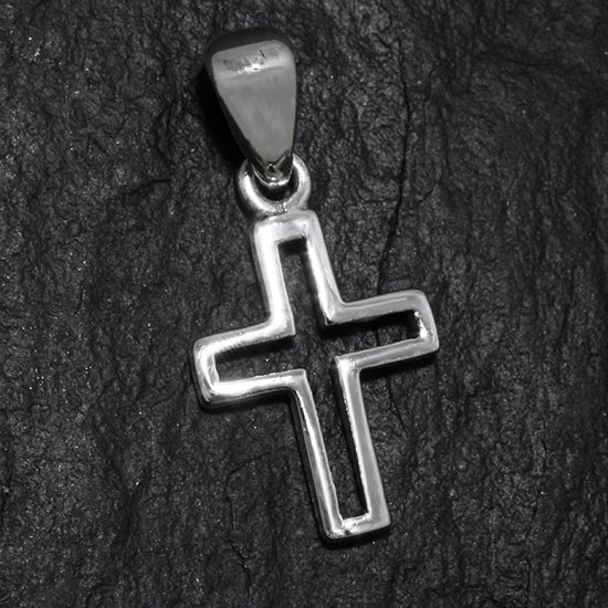 Pendentif Croix évidée argent