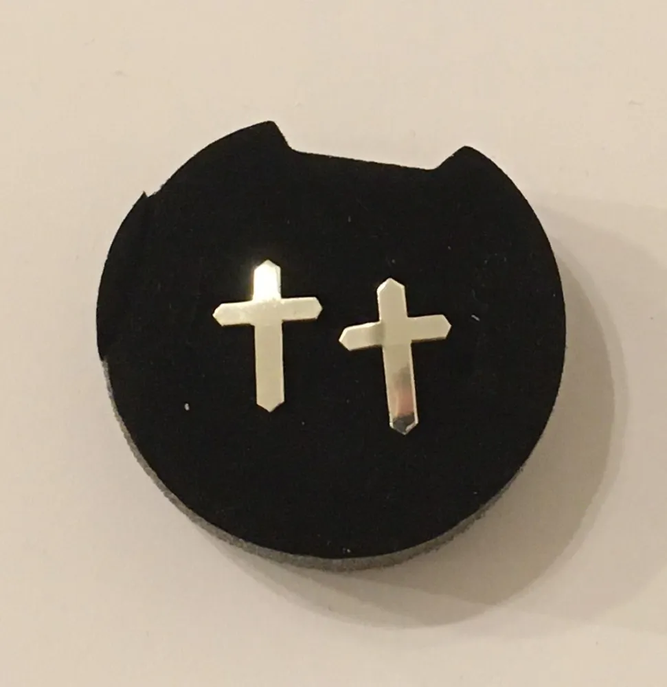 Boucles d'oreilles - croix pointue