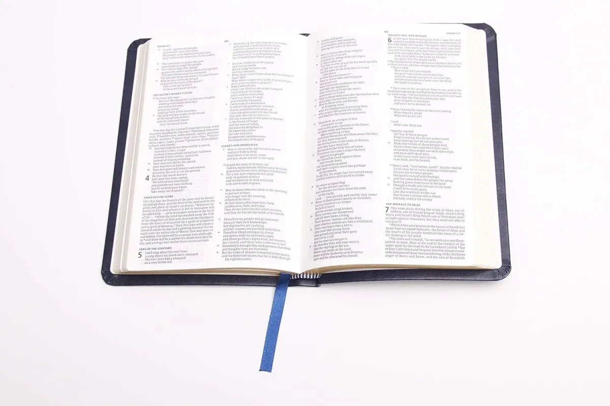 CSB Bible compact navy