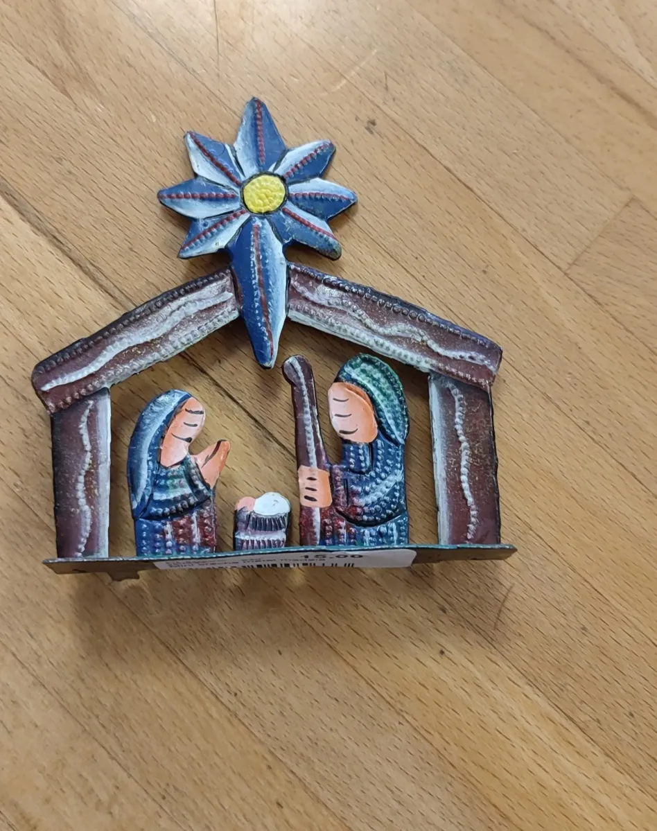 Mini crèche métal martelé
