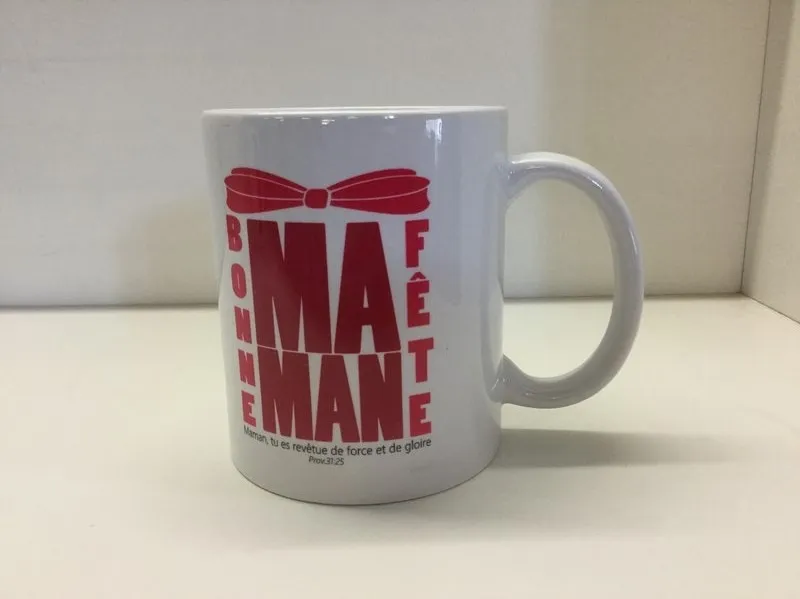 Mug maman Tu es revêtue de force et... - Prov 31:25
