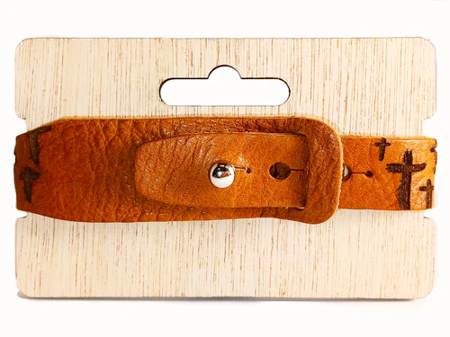 Bracelet cuir ajustable croix