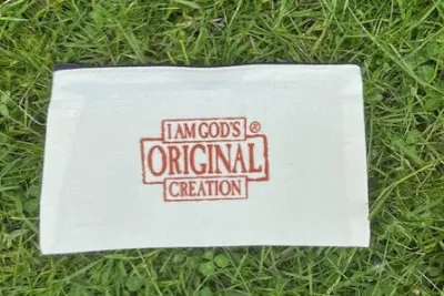 Trousse I am God's original creation