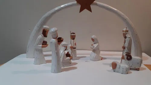 Crèche bois peint 9 sujets