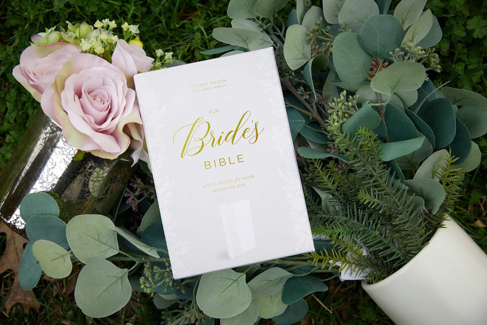 KJV Bride's Bible white leathersoft