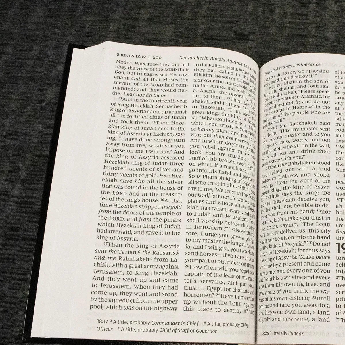 NKJV pew Bible LP navy hardcover