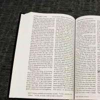 NKJV pew Bible LP navy hardcover