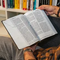 Bible SG21 gros caractères fibrocuir noir argent