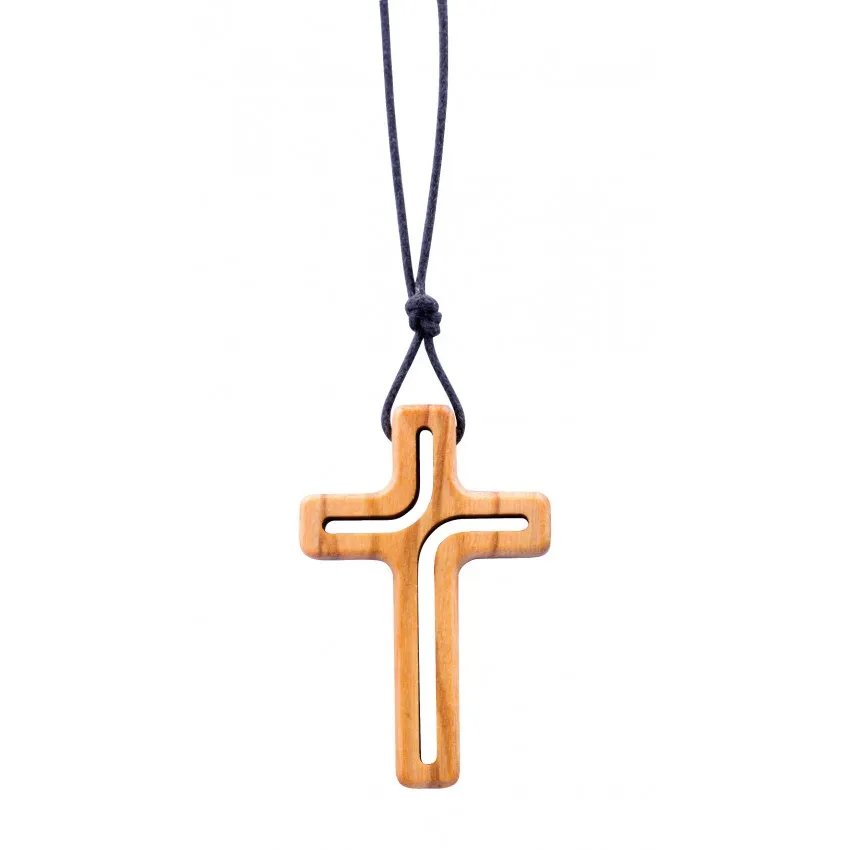 Collier croix en bois d'olivier