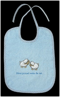 Bavoir éponge moutons brodés "Dieu prend soin" - bleu