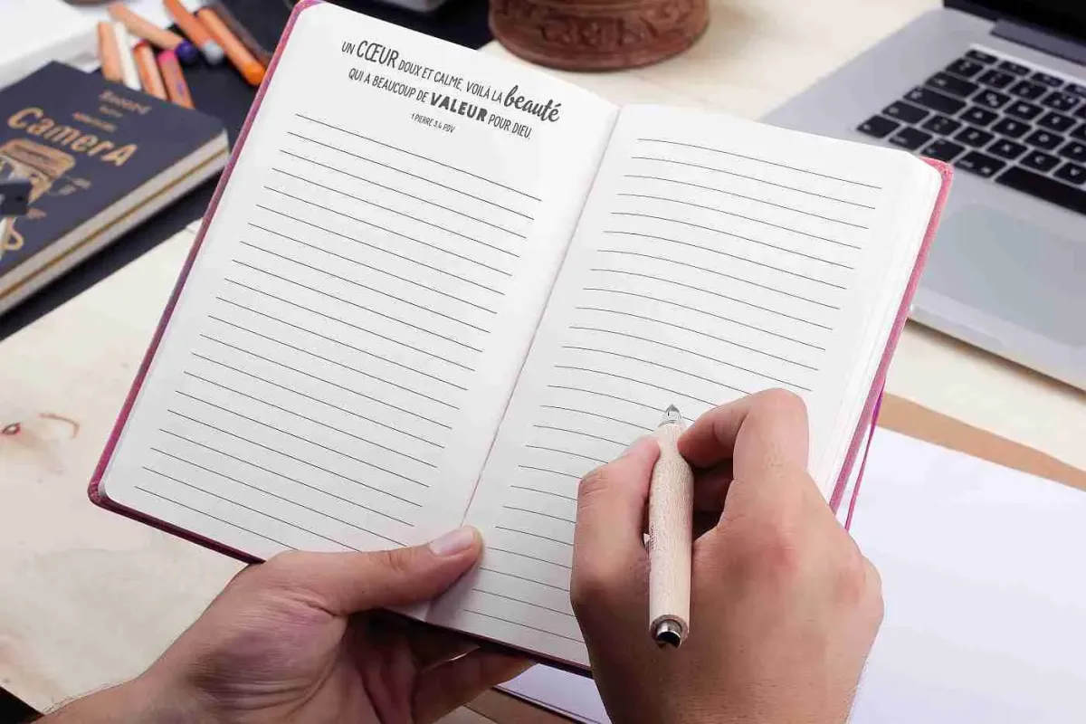Carnet de notes :  Faites tout avec amour